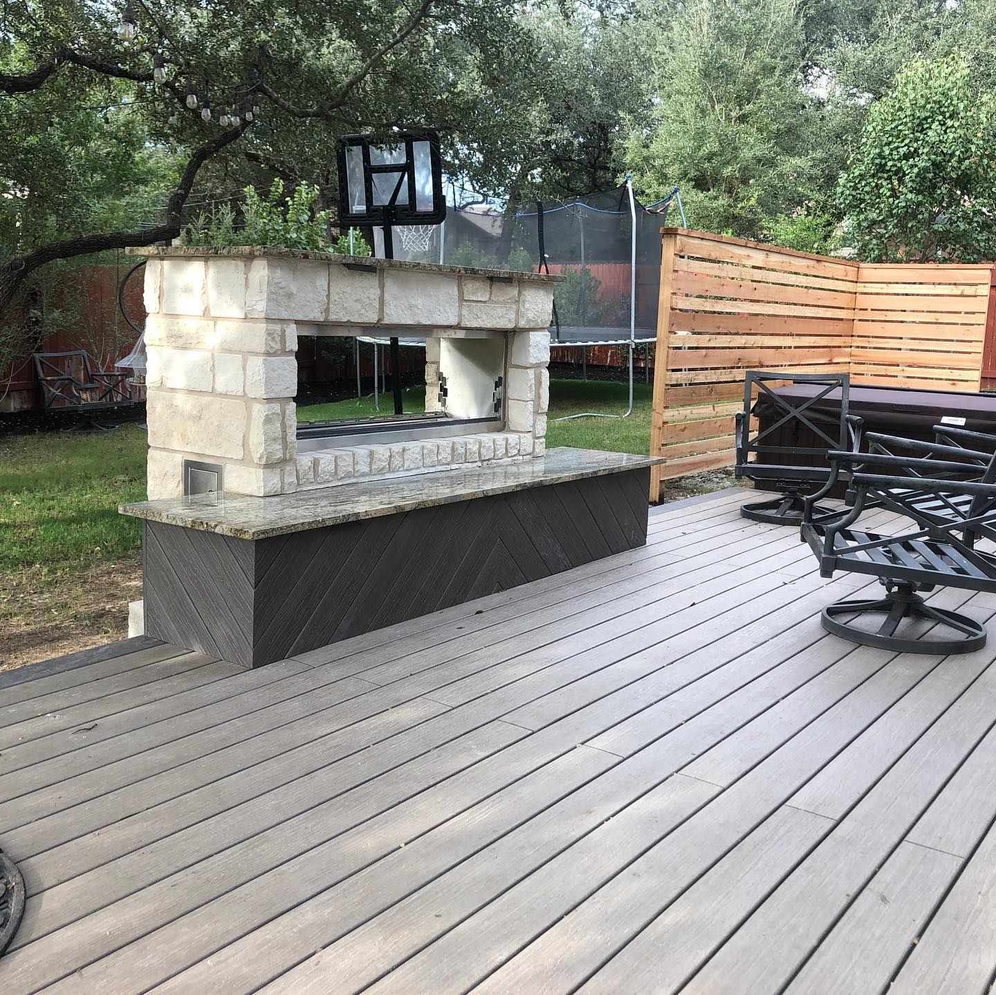 Outdoor Kitchen